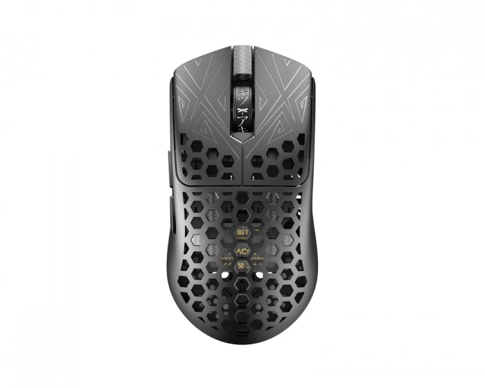 Arbiter Studio AKITSU Medium Carbon Fiber 8K Trådløs Gaming Mus - Sort