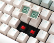 ONE 3 TKL Matcha Hotswap Tastatur [MX Red]